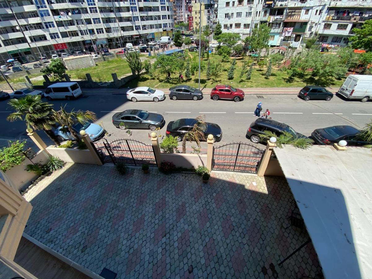 Hotel Eurasia Batumi Exterior foto